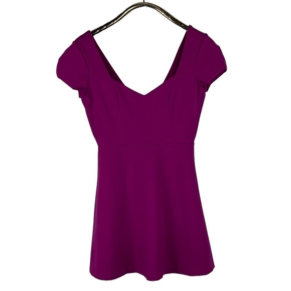 URBAN OUTFITTERS MARIA PONTE STRETCH TULIP SHORT SLEEVE SKATER MINI DRESS - Picture 3 of 13